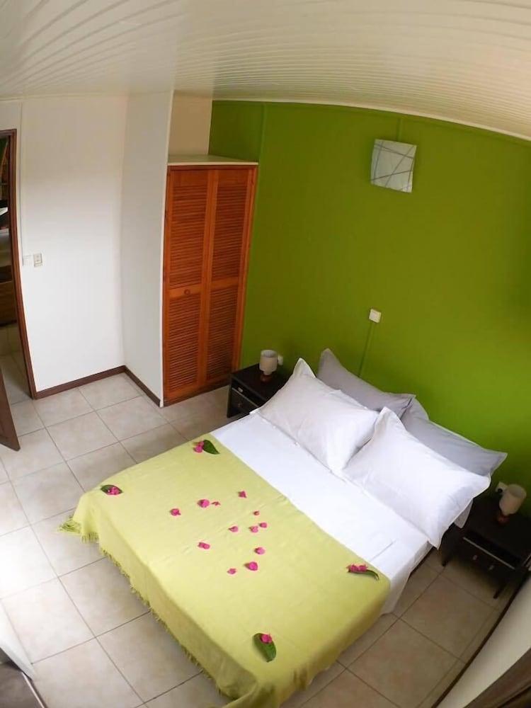 Tante Arlette Hotel Grand'Riviere Екстериор снимка
