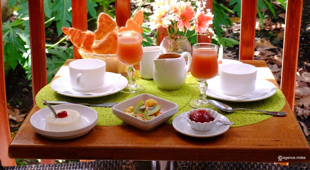 Tante Arlette Hotel Grand'Riviere Екстериор снимка
